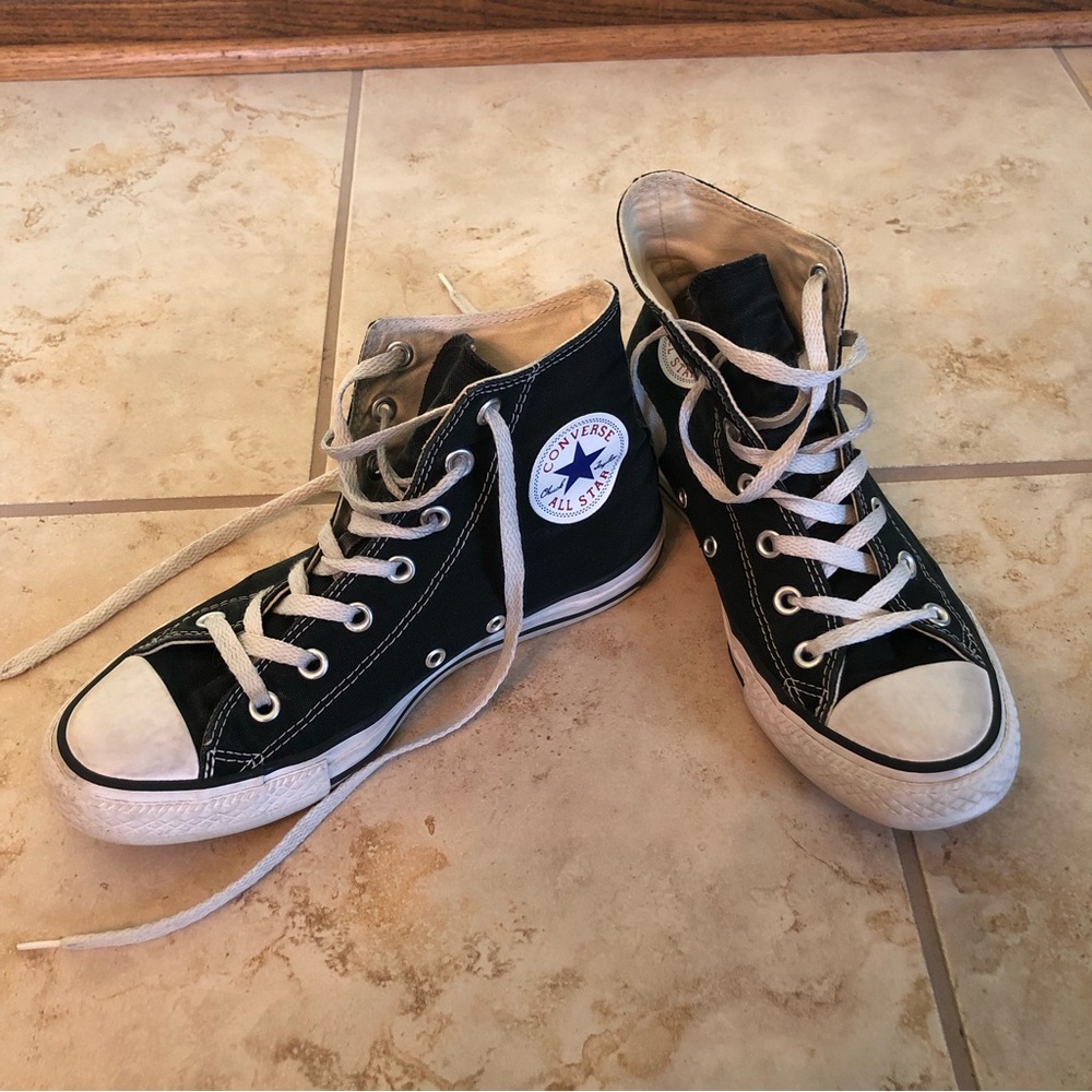 black high top converse size 7.5